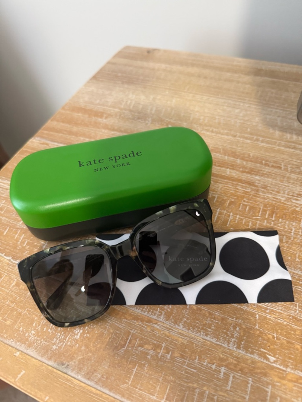 kate spade Green Tortoise Sunglasses - Picture 4 of 8